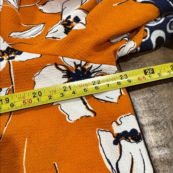 2/$25 Closetrix Mustard Yellow Floral Flowy Business Casual Blouse Size Large - Picture 11 of 12